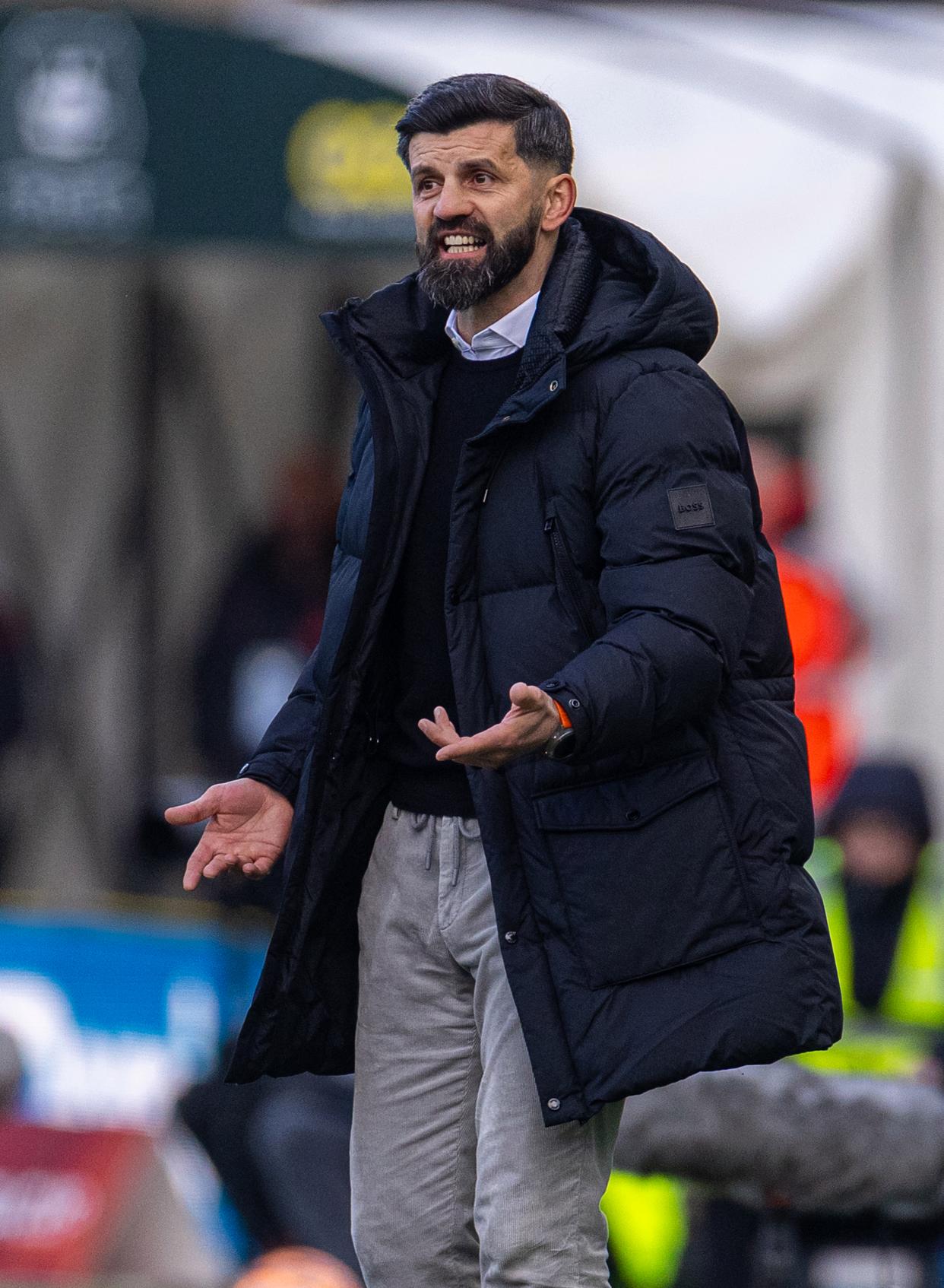 关于足总杯国际比赛日走向成谜；罗马扳平良机；底气十足；训练强度明显提升的信息