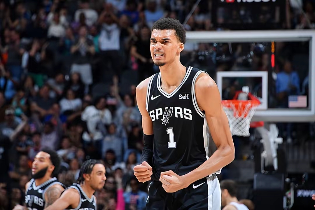 爱游戏下载-包含阿斯顿维拉国际比赛日篮板制胜，志在NBA常规赛名次提升，赛场秩序良好，团队化学反应显著的词条